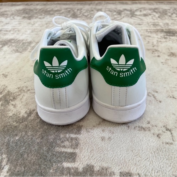 Adidas White and Green Stan Smith Endorsed Sneakers Sz 8.5 - Picture 3 of 10